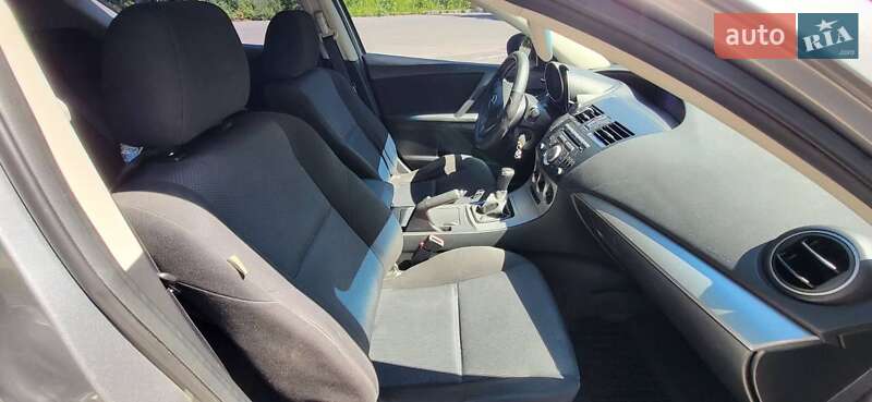 Хетчбек Mazda 3 2009 в Полтаві фото 10 Хетчбек Mazda 3 2009 в Полтаві