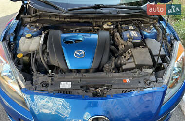 Хэтчбек Mazda 3 2011 в 