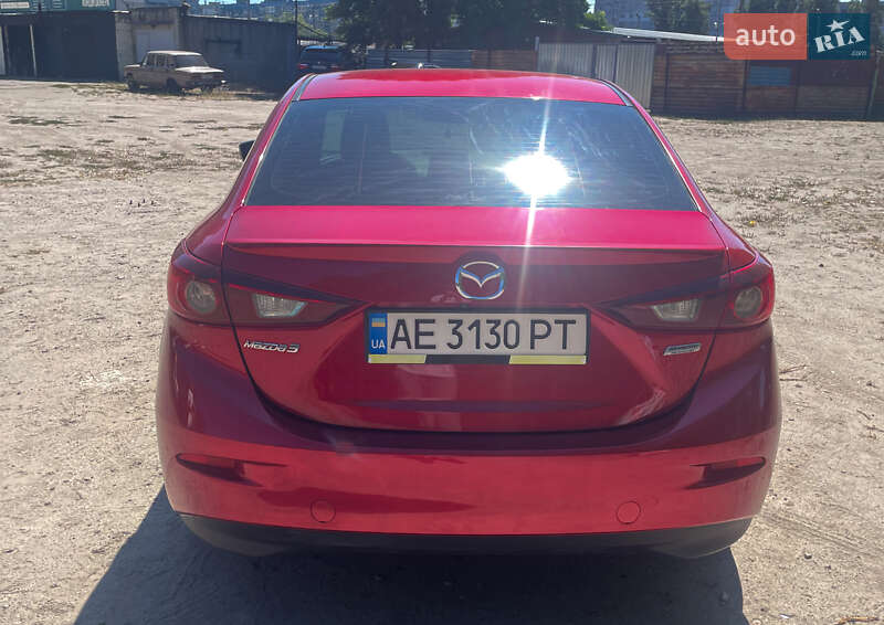 Седан Mazda 3 2016 в Дніпрі