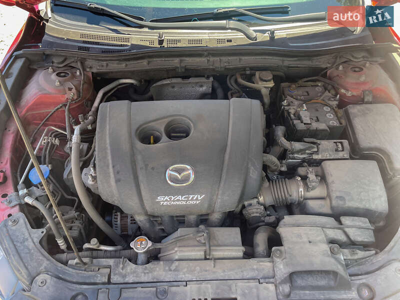 Седан Mazda 3 2016 в Днепре