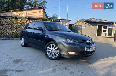 Хэтчбек Mazda 3 2009 в Ивано-Франковске