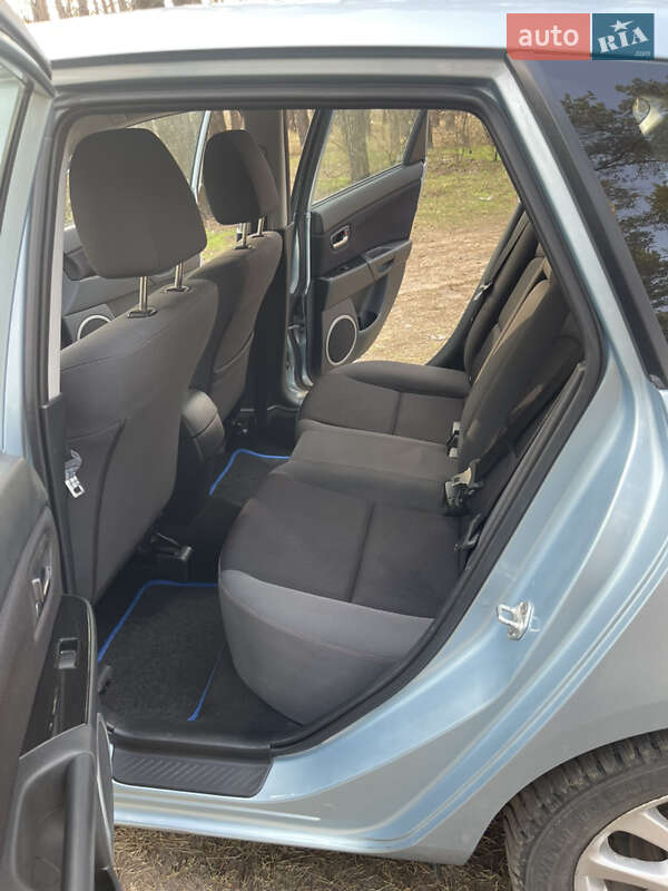 Хэтчбек Mazda 3 2008 в Луцке