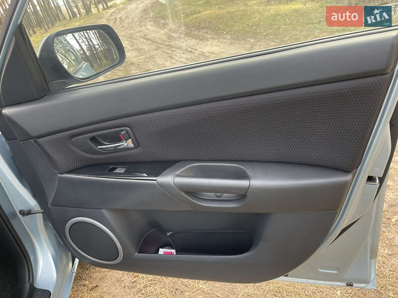 Хэтчбек Mazda 3 2008 в Луцке