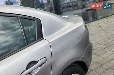 Седан Mazda 3 2006 в 