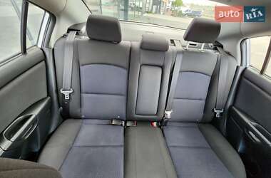 Седан Mazda 3 2006 в 