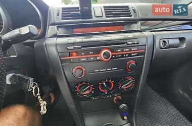Седан Mazda 3 2006 в 