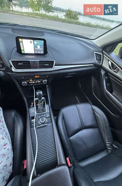 Хэтчбек Mazda 3 2018 в 