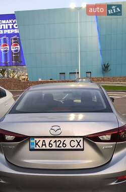 Седан Mazda 3 2016 в 