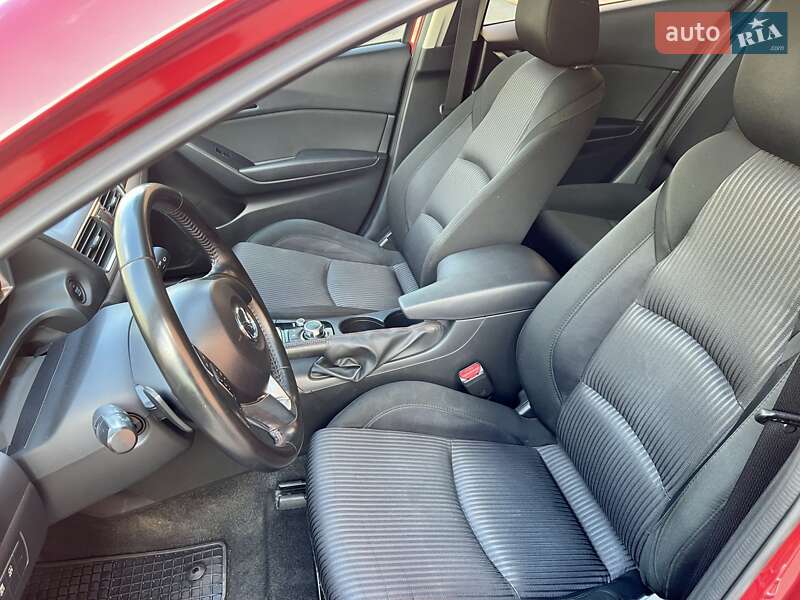 Хэтчбек Mazda 3 2013 в Киеве