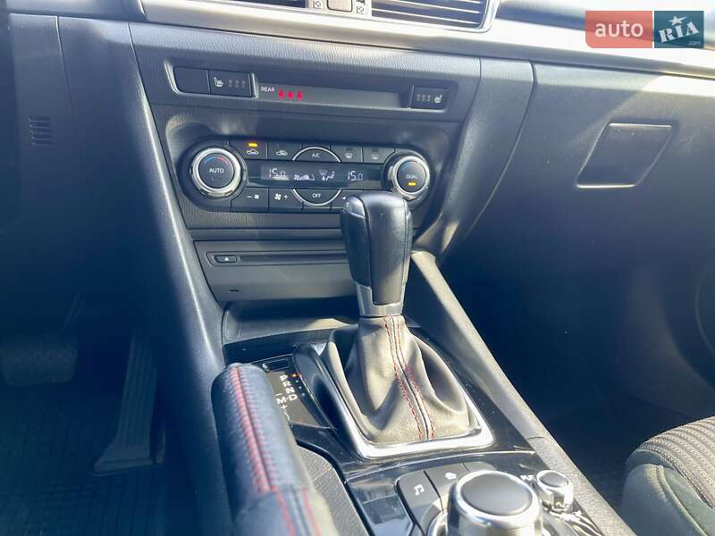 Хэтчбек Mazda 3 2013 в Киеве