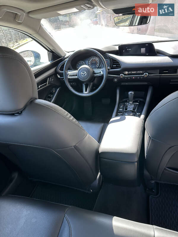Седан Mazda 3 2020 в Львове