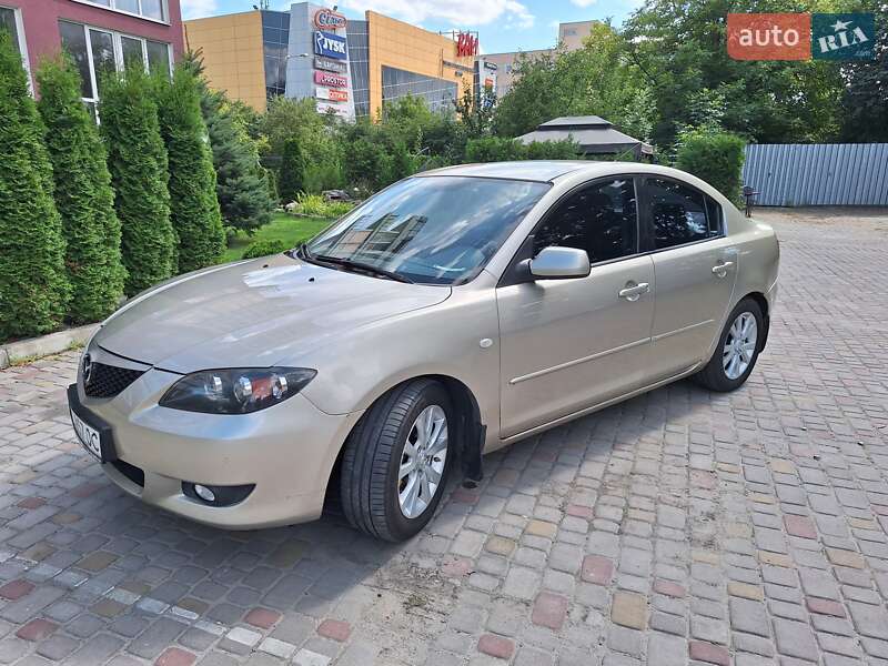Седан Mazda 3 2005 в Львове