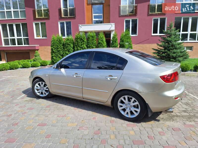 Седан Mazda 3 2005 в Львове