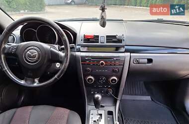 Седан Mazda 3 2005 в 
