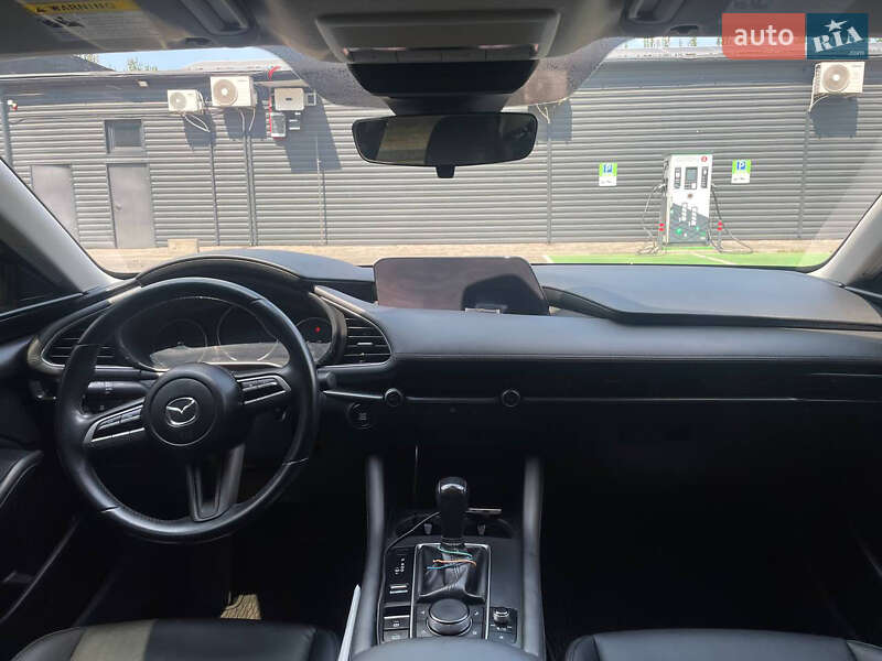 Седан Mazda 3 2020 в Кривом Роге