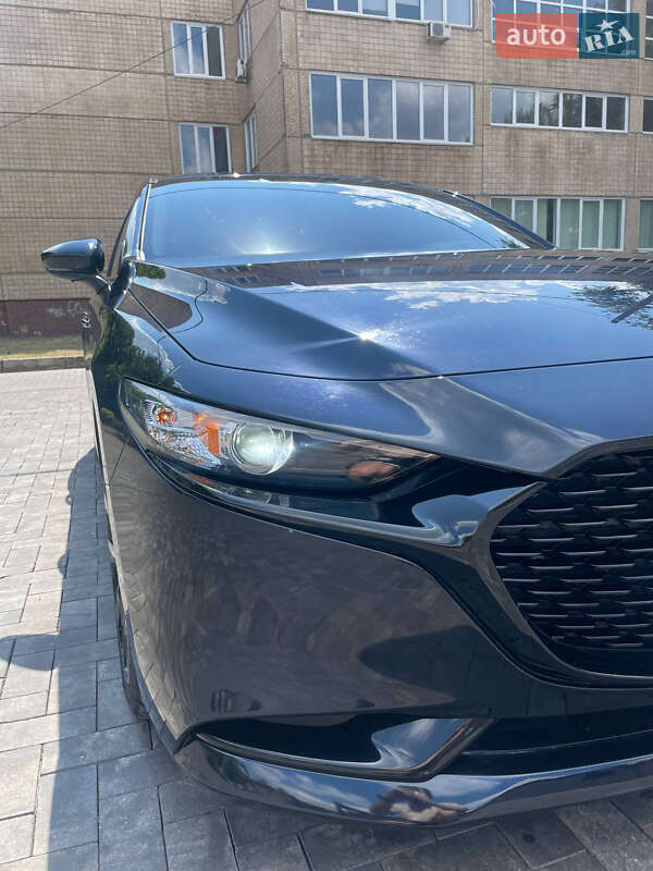 Седан Mazda 3 2020 в Кривом Роге