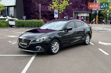 Седан Mazda 3 2016 в 