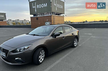 Седан Mazda 3 2016 в Києві