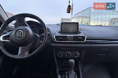 Седан Mazda 3 2016 в Києві