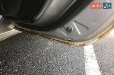 Хэтчбек Mazda 3 2006 в 