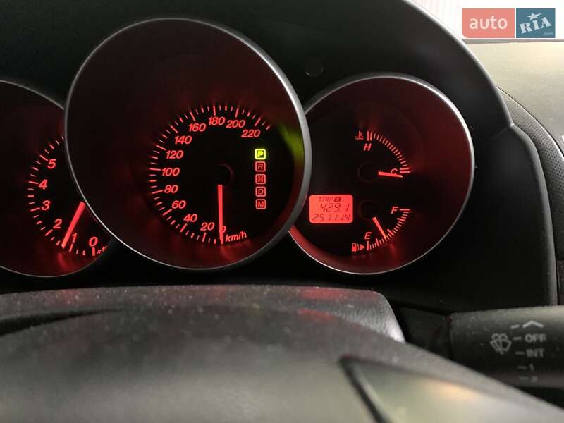 Хэтчбек Mazda 3 2006 в Киеве