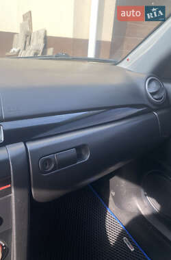 Седан Mazda 3 2006 в 