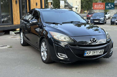 Седан Mazda 3 2009 в Киеве