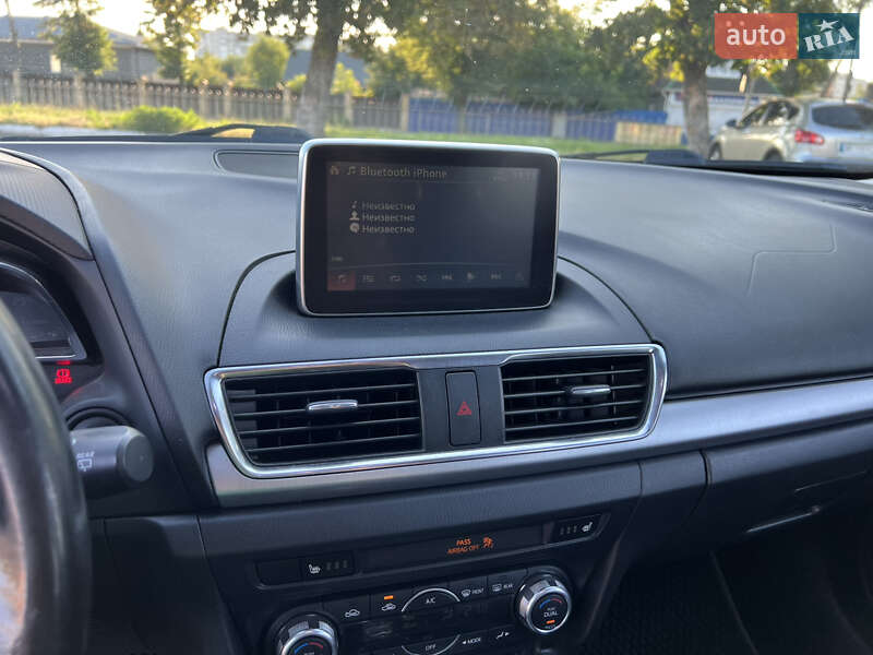 Хетчбек Mazda 3 2015 в Вінниці