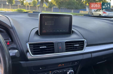 Хэтчбек Mazda 3 2015 в 
