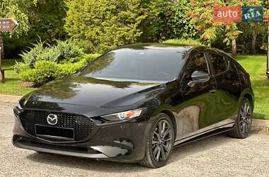 Mazda 3 2019