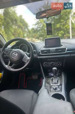 Седан Mazda 3 2015 в 