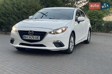 Седан Mazda 3 2015 в 