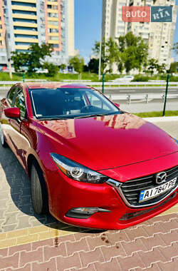 Седан Mazda 3 2016 в Киеве