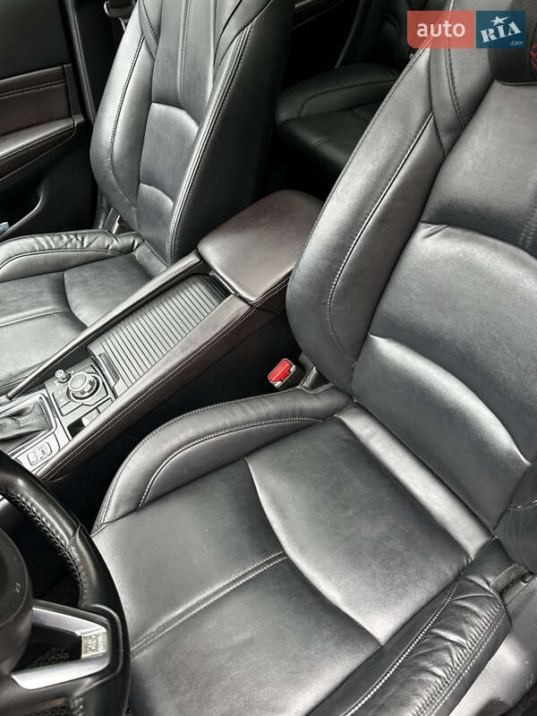 Седан Mazda 3 2016 в Киеве