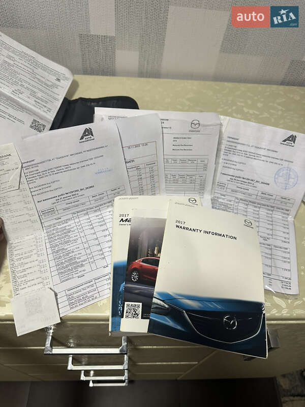 Седан Mazda 3 2016 в Киеве