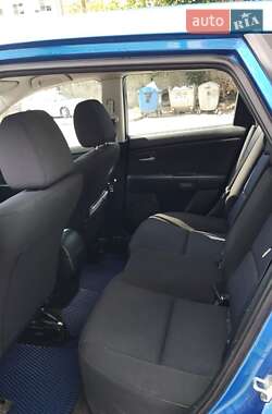 Хэтчбек Mazda 3 2005 в 