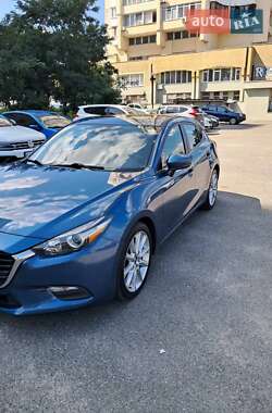 Хетчбек Mazda 3 2017 в Києві