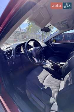 Седан Mazda 3 2015 в 