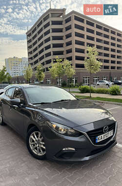Седан Mazda 3 2013 в 