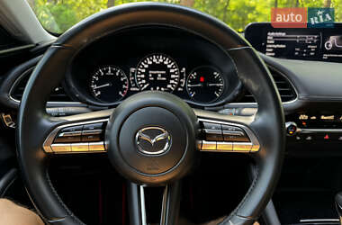 Седан Mazda 3 2019 в Южноукраїнську