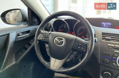 Хэтчбек Mazda 3 2010 в 