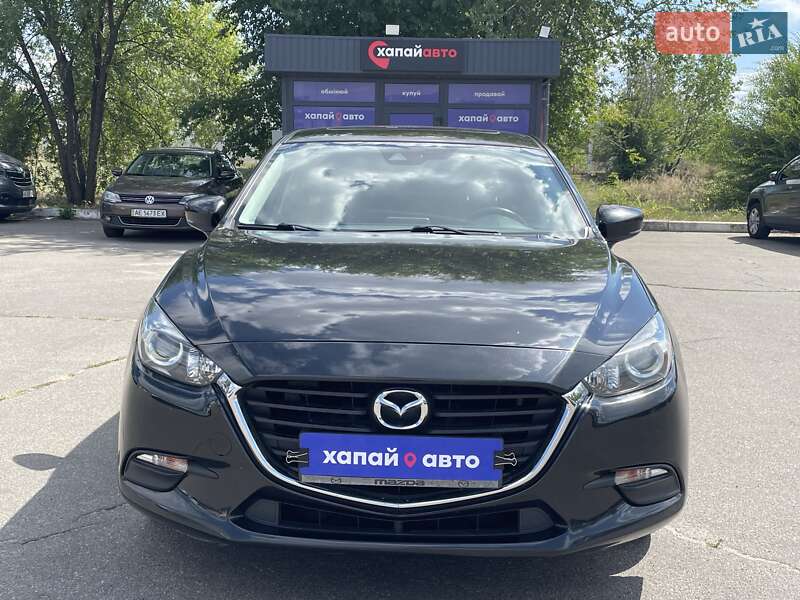 Седан Mazda 3 2018 в Днепре