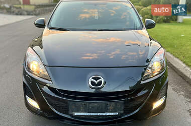 Хэтчбек Mazda 3 2010 в Днепре