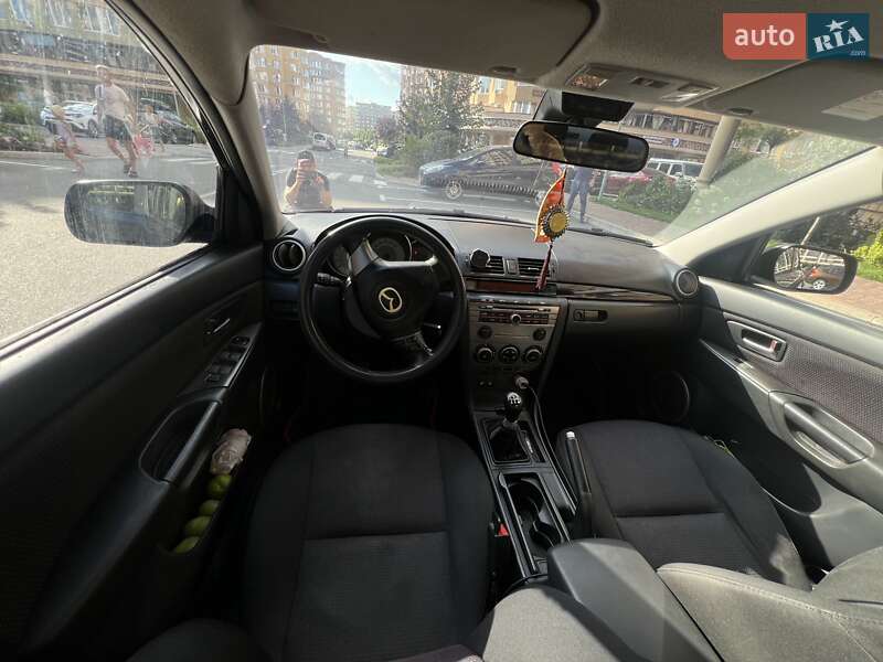 Седан Mazda 3 2007 в Вишневому