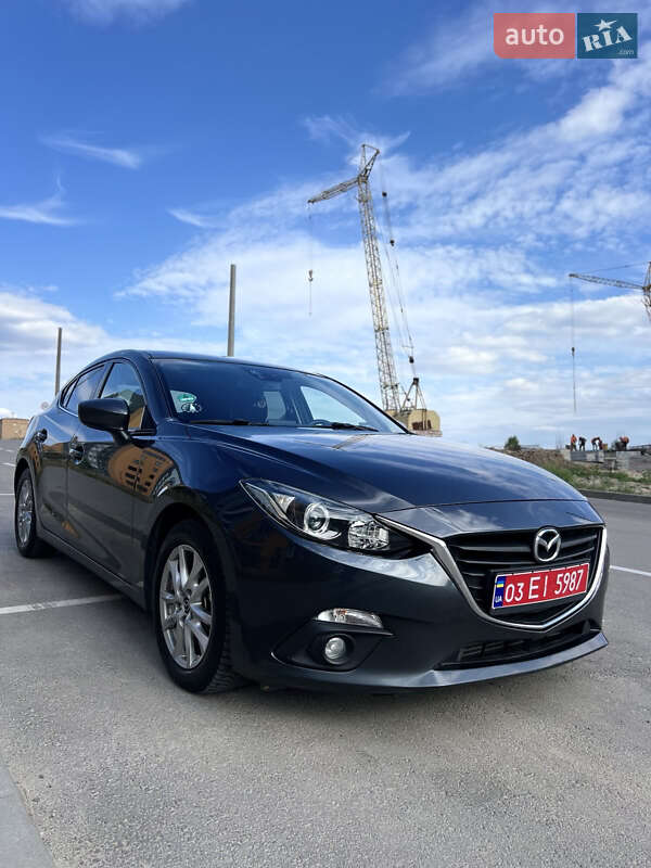 Хэтчбек Mazda 3 2014 в 