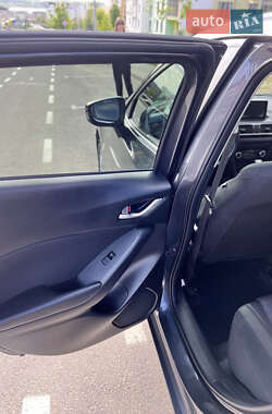 Хэтчбек Mazda 3 2014 в 