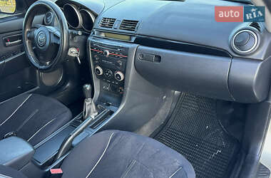 Седан Mazda 3 2005 в 