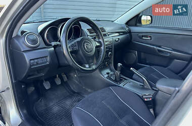Седан Mazda 3 2005 в 