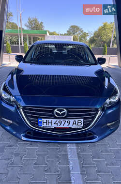 Седан Mazda 3 2018 в 