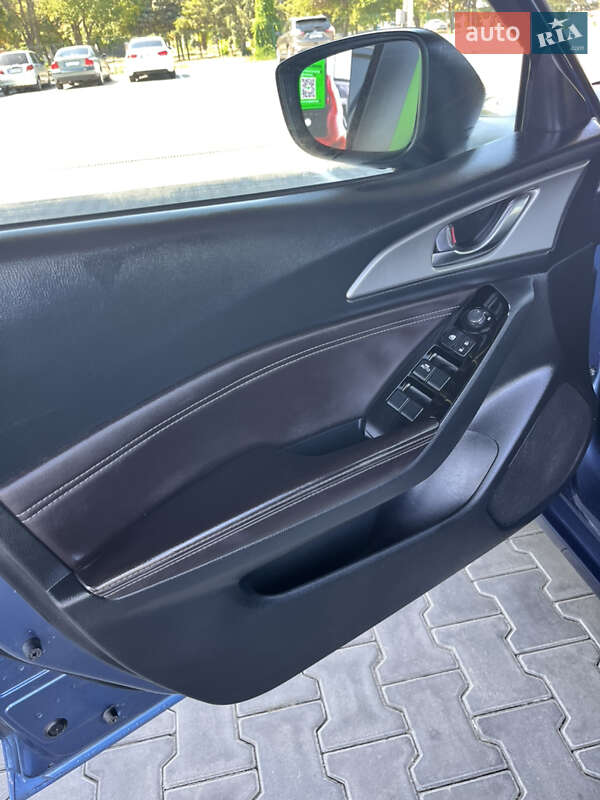 Седан Mazda 3 2018 в Одессе